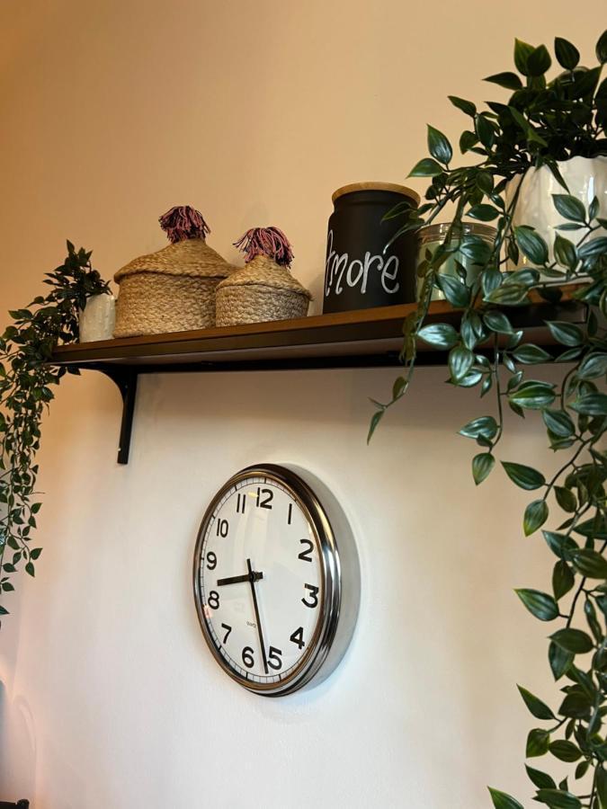 Stylish Apartment 3 Km Away From Duomo - Netflix, Wi-Fi, All Comforts Included Milano Eksteriør billede